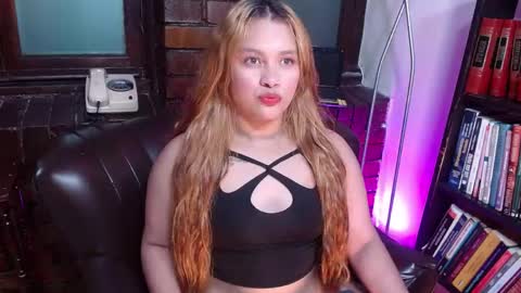 Snapshot of i_am_karoll chatting on 06/04/26, 03:12 karoll online show from 06/04/26, 03:12
