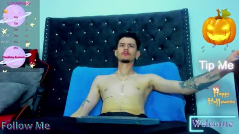 kelvis online show from 10/30/25, 02:46