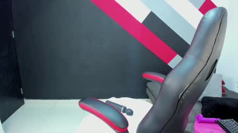 Mafe online show from 12/26/24, 02:59