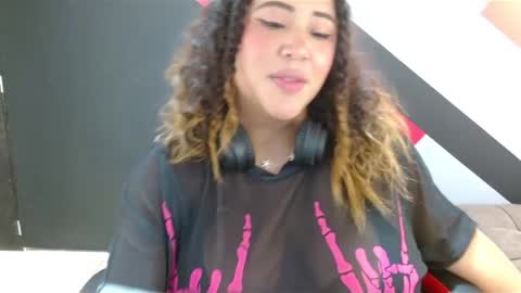 Mafe online show from 01/11/25, 03:09