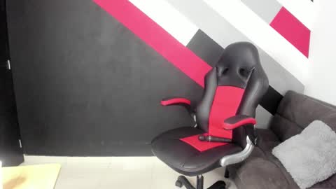 Mafe online show from 02/11/25, 02:57