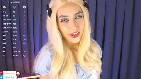 Snapshot of i_amlilithx chatting on 10/13/25, 10:26    -    online show from 10/13/25, 10:26