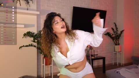 Snapshot of i_n_d_i_c_a chatting on 01/11/25, 10:07 just Ayla online show from 01/11/25, 10:07