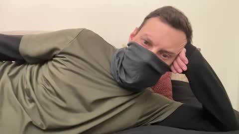 i o ro online show from 12/02/25, 08:08