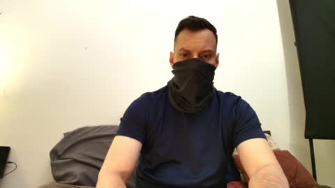 i o ro online show from 03/01/26, 07:32