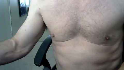 Snapshot of i_was_a_shy_dad chatting on 06/10/26, 09:14 i_was_a_shy_dad online show from 06/10/26, 09:14