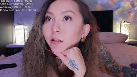 Snapshot of iam_casey chatting on 05/16/26, 10:36 Casey online show from 05/16/26, 10:36