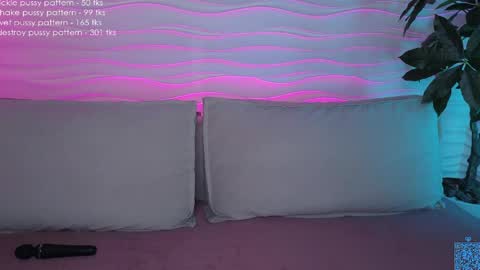 Snapshot of iam_casey chatting on 05/23/26, 06:29 Casey online show from 05/23/26, 06:29