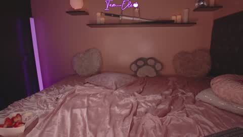       online show from 02/15/26, 01:24