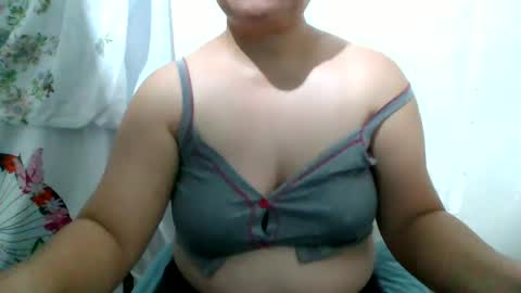 Snapshot of iam_jana chatting on 02/03/25, 04:31 iam_jana online show from 02/03/25, 04:31