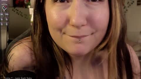 Snapshot of iam_meg chatting on 12/27/24, 04:54 Meg  online show from 12/27/24, 04:54