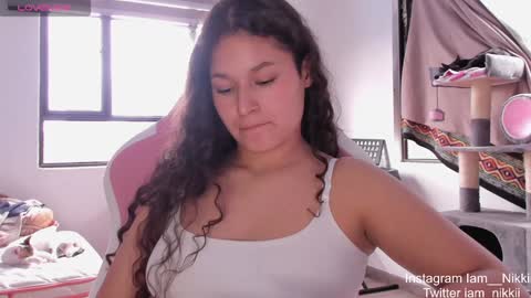 On instagram Imm  NikkiHelp me reach 100 likes online show from 12/17/24, 07:48