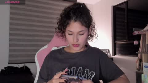 On instagram Imm  NikkiHelp me reach 100 likes online show from 02/02/25, 11:21