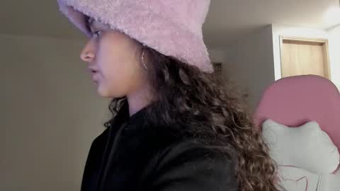 On instagram Imm  NikkiHelp me reach 100 likes online show from 03/03/25, 12:37