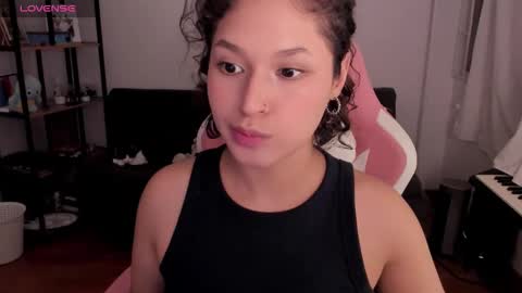 On instagram Imm  NikkiHelp me reach 100 likes online show from 12/05/25, 12:41