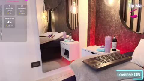 salome online show from 11/15/25, 08:16