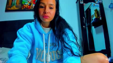 Snapshot of iam_your_fantasy chatting on 10/31/25, 12:11 iam_your_fantasy online show from 10/31/25, 12:11