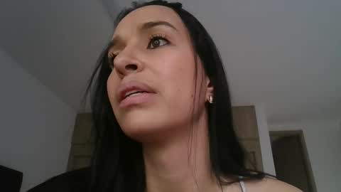 Snapshot of iam_your_fantasy chatting on 04/17/26, 09:40 iam_your_fantasy online show from 04/17/26, 09:40