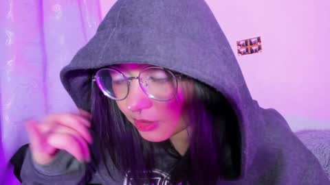 Zoe 3 online show from 12/11/24, 09:41