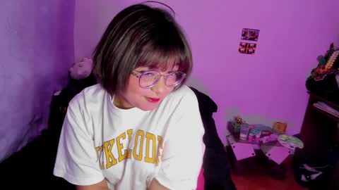 Zoe 3 online show from 01/22/25, 11:43