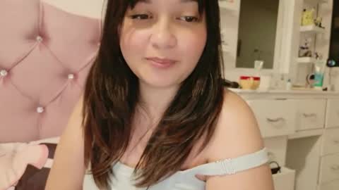 Snapshot of iam_zoechan chatting on 07/21/26, 04:48 Zoe 3 online show from 07/21/26, 04:48