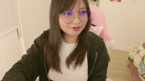 Snapshot of iam_zoechan chatting on 07/22/26, 09:50 Zoe 3 online show from 07/22/26, 09:50