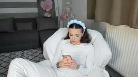 Baby Gal online show from 02/18/26, 07:26