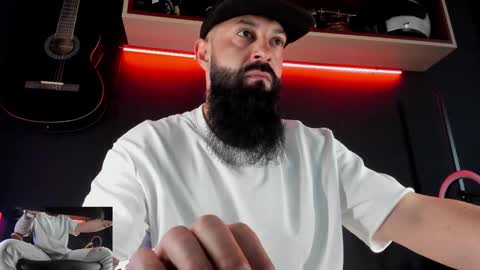 Snapshot of iamalexander_ chatting on 02/25/25, 06:25 Lex online show from 02/25/25, 06:25