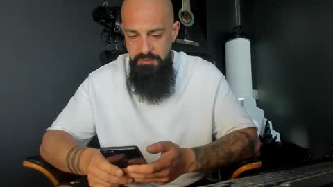 Snapshot of iamalexander_ chatting on 09/09/25, 06:35 Lex online show from 09/09/25, 06:35