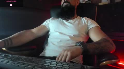 Snapshot of iamalexander_ chatting on 09/27/25, 04:56 Lex online show from 09/27/25, 04:56