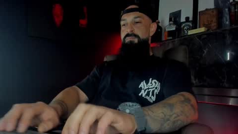 Snapshot of iamalexander_ chatting on 10/08/25, 05:43 Lex online show from 10/08/25, 05:43