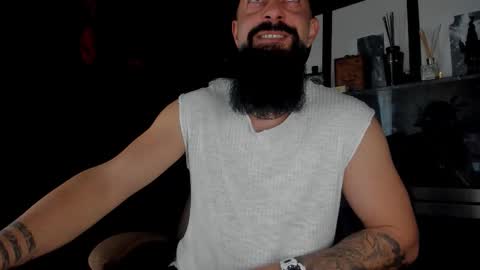 Snapshot of iamalexander_ chatting on 10/12/25, 06:12 Lex online show from 10/12/25, 06:12