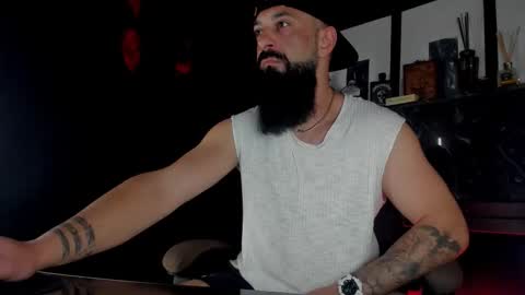 Snapshot of iamalexander_ chatting on 10/13/25, 04:01 Lex online show from 10/13/25, 04:01