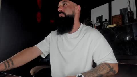 Snapshot of iamalexander_ chatting on 10/18/25, 05:10 Lex online show from 10/18/25, 05:10