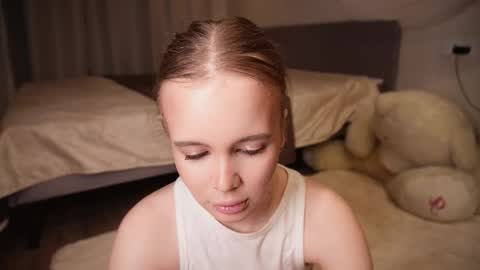 Claire online show from 12/14/25, 10:03