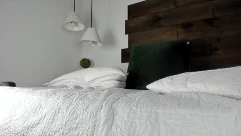 Snapshot of iamgabriela_ chatting on 01/09/25, 03:23 Gabriela online show from 01/09/25, 03:23