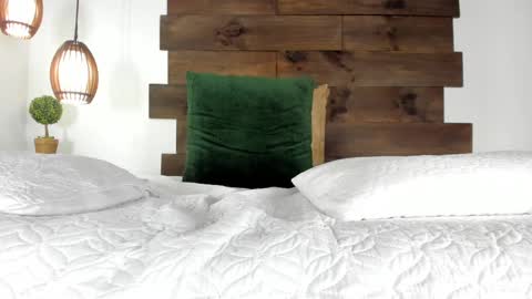 Snapshot of iamgabriela_ chatting on 03/04/25, 03:26 Gabriela online show from 03/04/25, 03:26