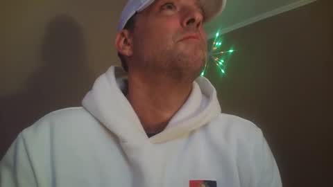 Snapshot of iamhereandnow chatting on 01/18/25, 12:13 iamhereandnow online show from 01/18/25, 12:13