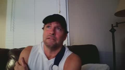 Snapshot of iamhereandnow chatting on 03/06/25, 12:32 iamhereandnow online show from 03/06/25, 12:32