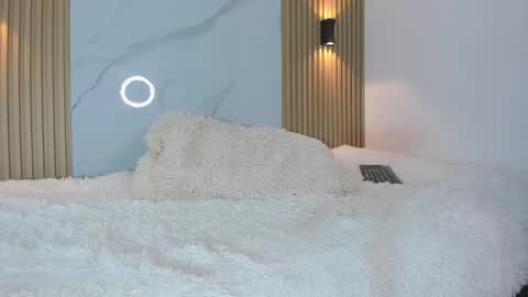 Juliiiiian online show from 02/18/25, 02:27