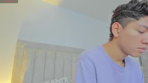 Juliiiiian online show from 03/12/25, 10:37