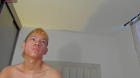 Juliiiiian online show from 11/08/25, 11:32