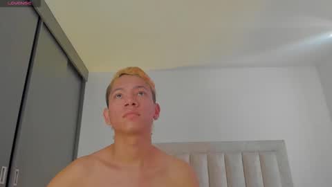 Juliiiiian online show from 11/17/25, 12:22