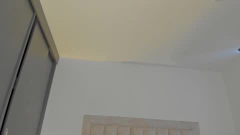 Juliiiiian online show from 11/25/25, 11:54