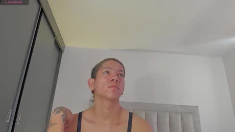 Juliiiiian online show from 11/26/25, 12:06