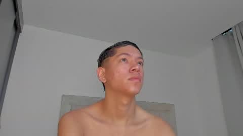 Juliiiiian online show from 04/21/26, 11:27