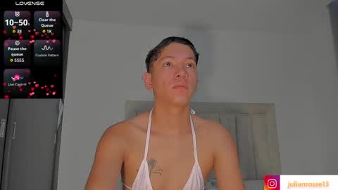 Snapshot of iamjulian_ chatting on 05/06/26, 11:37 Juliiiiian online show from 05/06/26, 11:37