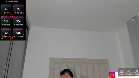 Snapshot of iamjulian_ chatting on 05/22/26, 11:38 Juliiiiian online show from 05/22/26, 11:38