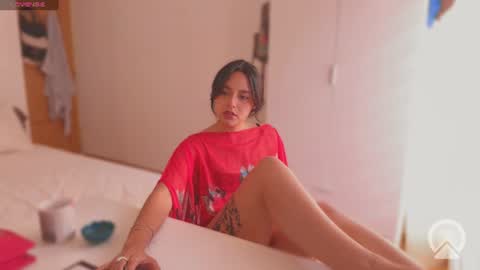 Snapshot of iamjulietaaa chatting on 06/10/26, 06:40 Julieta online show from 06/10/26, 06:40
