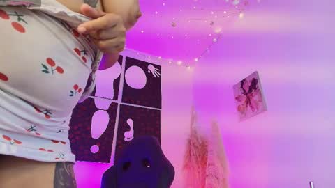 IM LOLA  online show from 12/18/25, 06:52